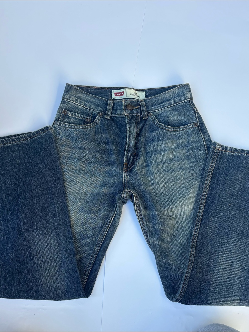 Medium wash Levi's 505 straight leg jeans, kids size 14 Slim